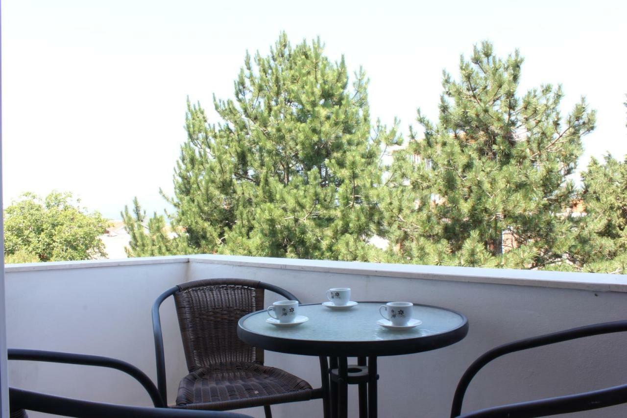 Presheva Rooms Улцинь Екстер'єр фото